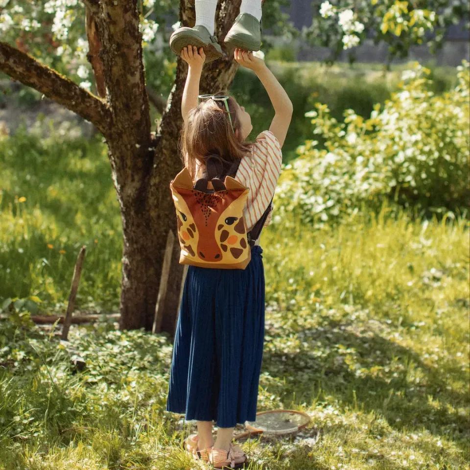 LOVE FOR CHILDRENN Giraffe kinderrugzak 30 cm beker vak