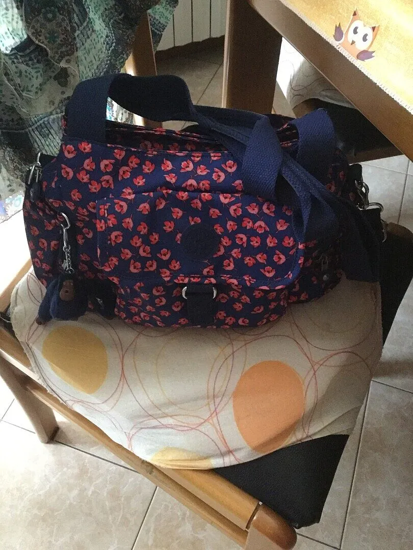 Kipling Felix L U schoudertas Klein Black Tonal ritsvakken