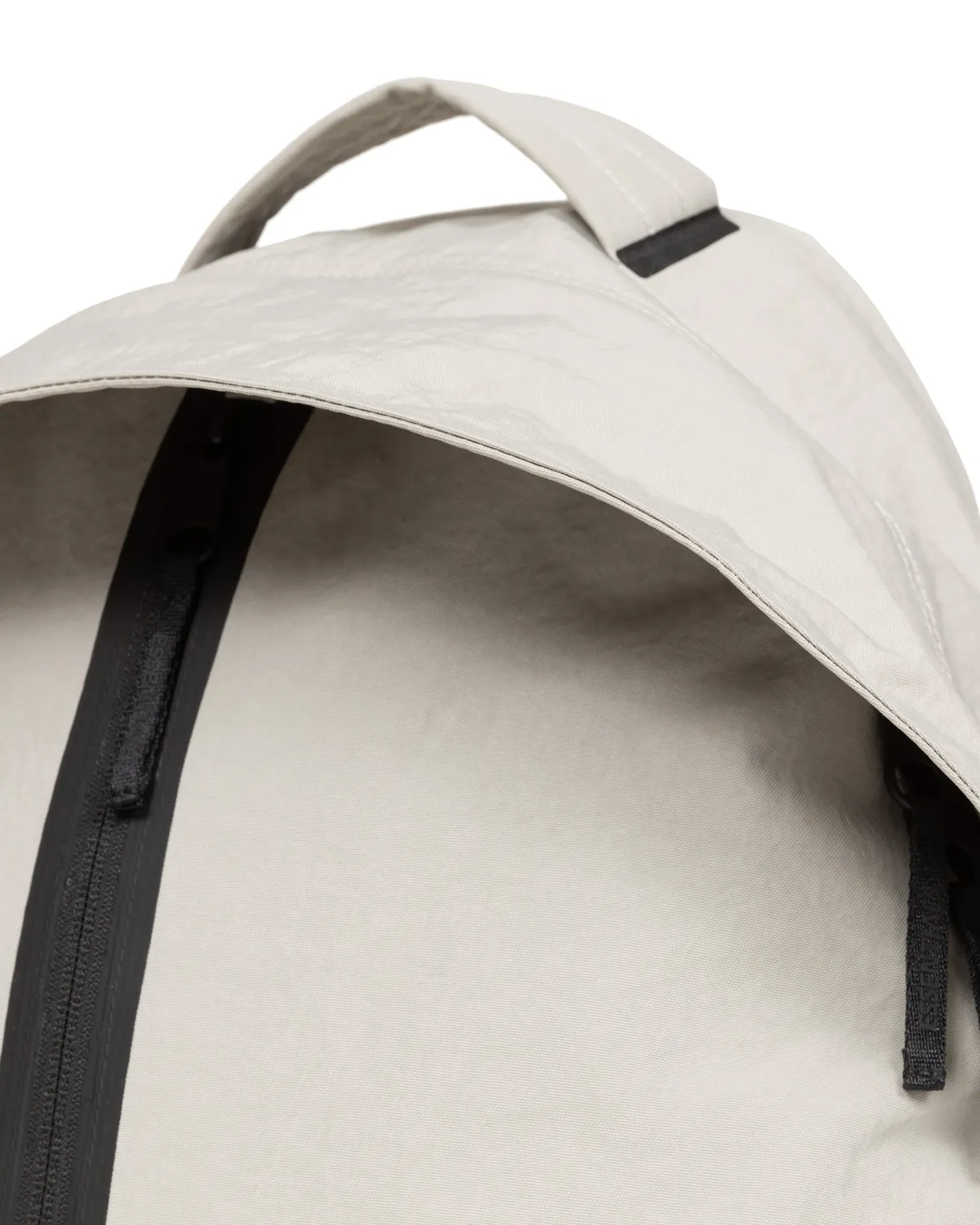 Eastpak Essentials Backpack rugzak Cement Medium 15 inch