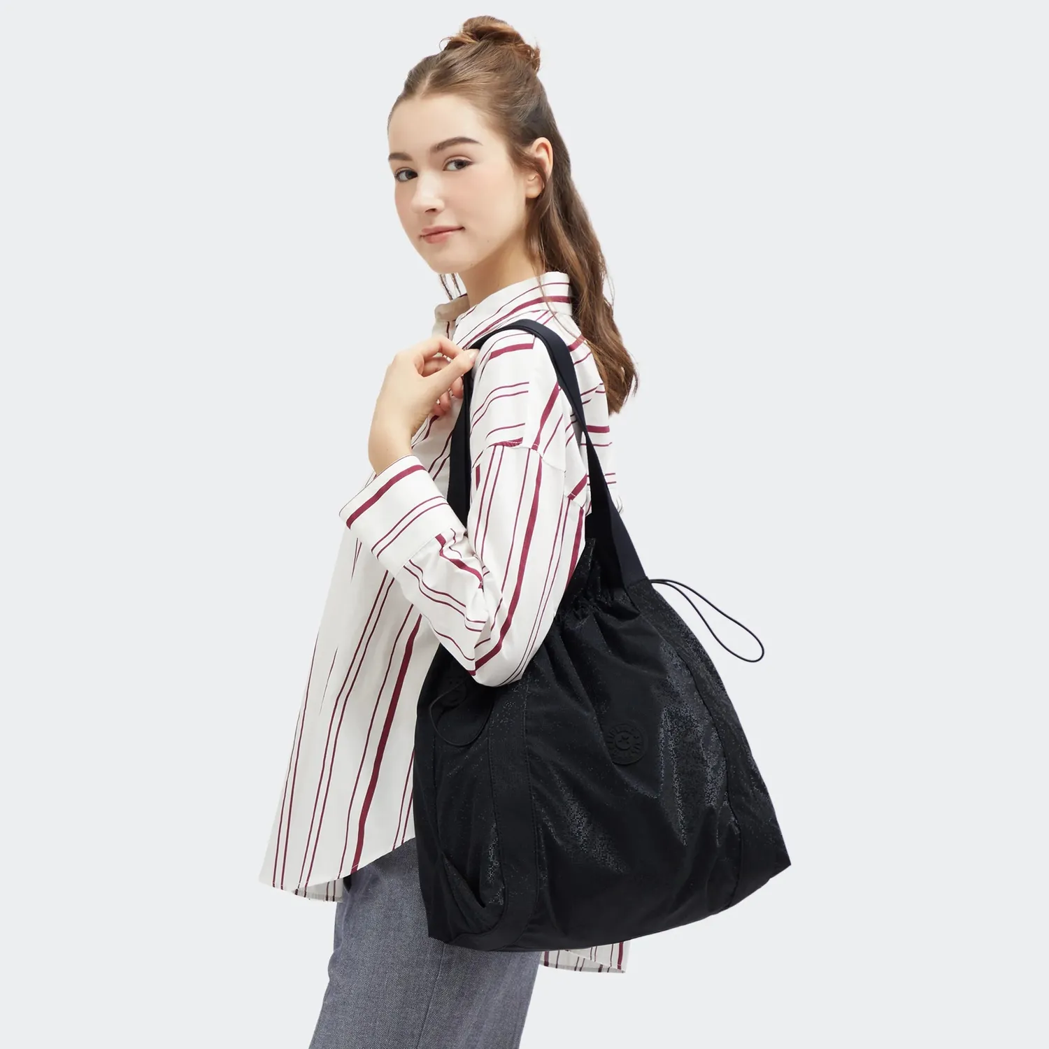 Kipling Elmar Medium shopper Shiny Pixel A4 koordsluiting