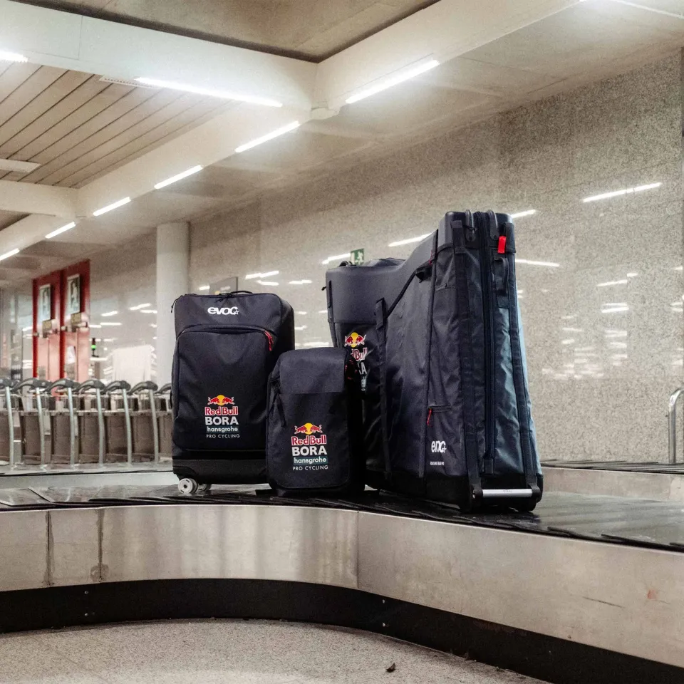 Evoc Travel Like A Pro reisset Red Bull Bora
