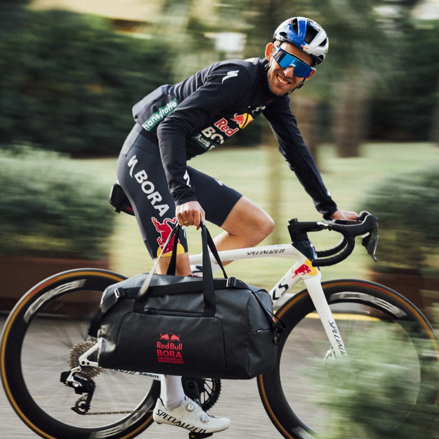 Evoc Weekender 40 reistas carbon grey Giro