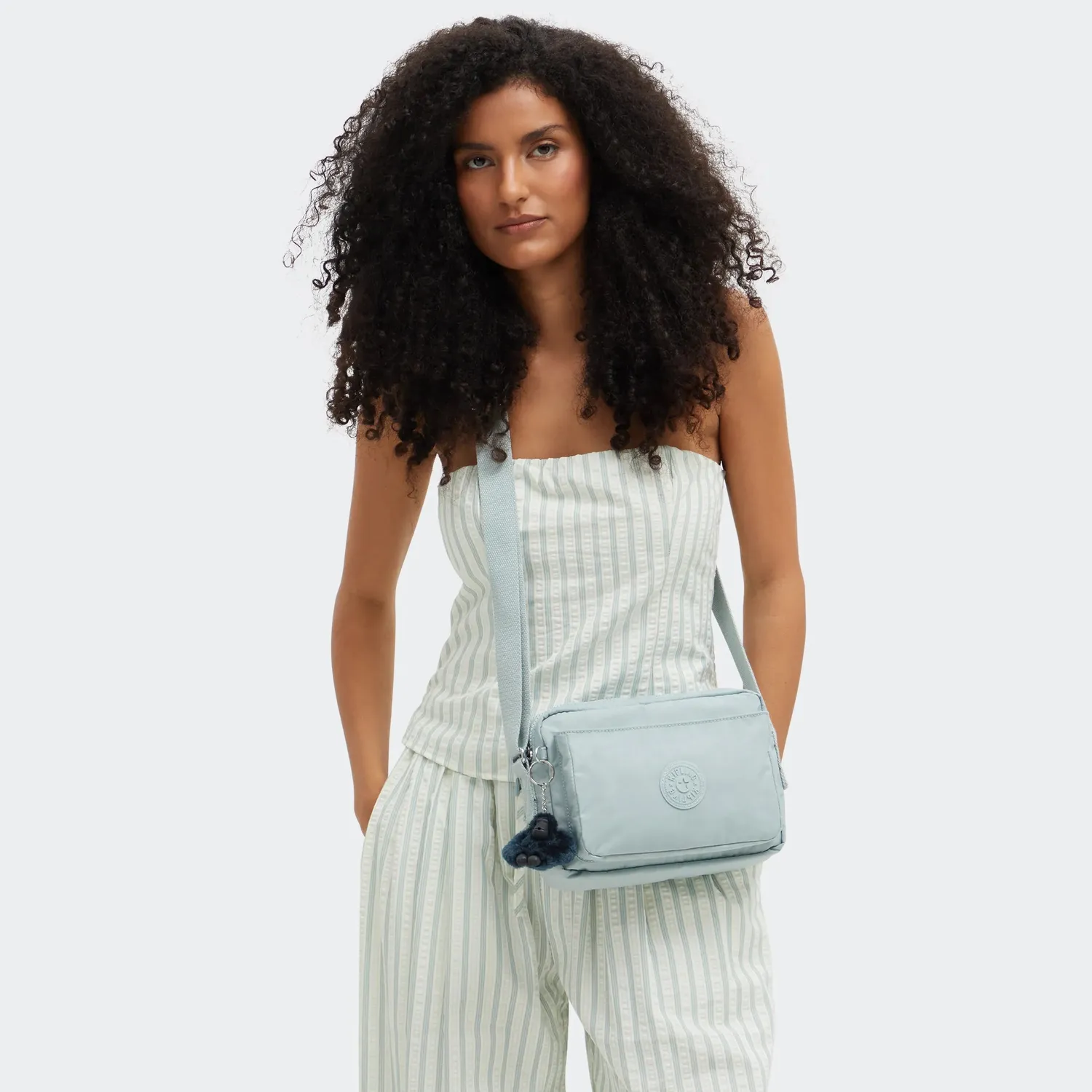 Kipling Abanu M crossbody tas Breezy Blue medium met ritsvakken