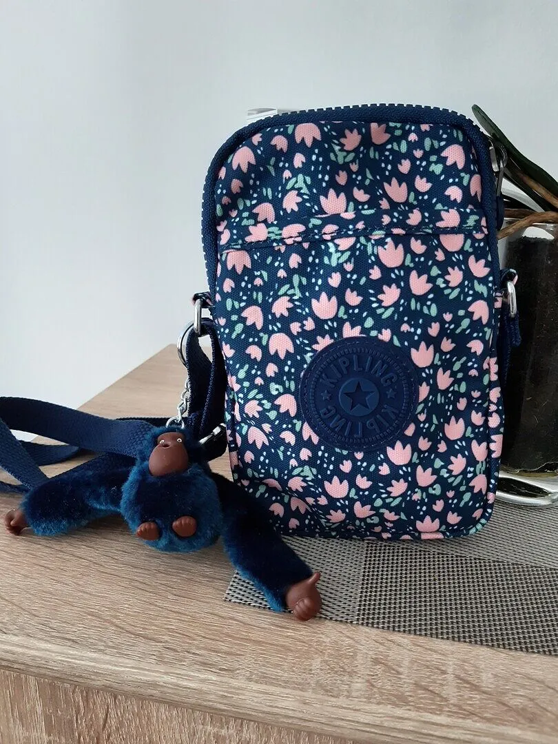 Kipling Tally telefoontas Klein Echo Embossed waterafstotend