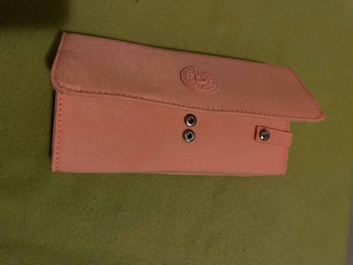 Kipling Rubi portemonnee Groot Echo Embossed reliëf