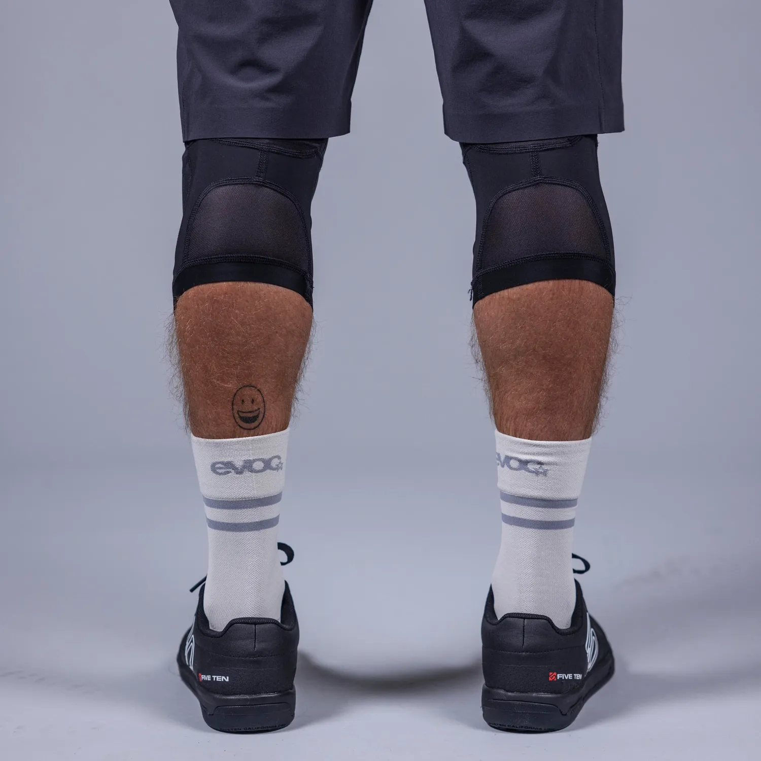 Evoc Knee Protector LS Flex Lite kniebeschermer zwart