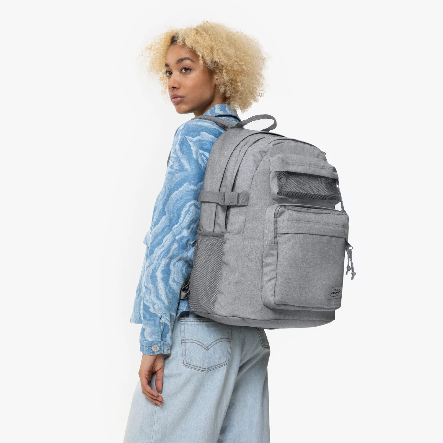 Eastpak DBL Pro rugzak Sunday Grey large waterafstotend
