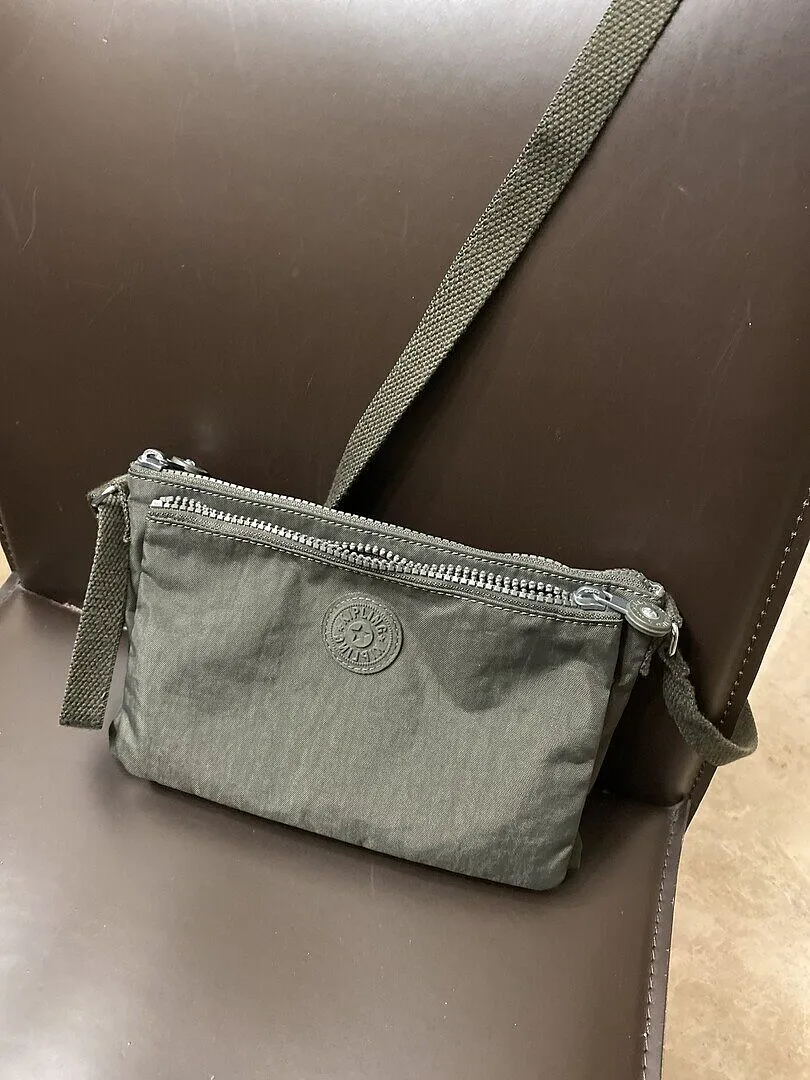 Kipling Mikaela schoudertas Cherry Tonal klein