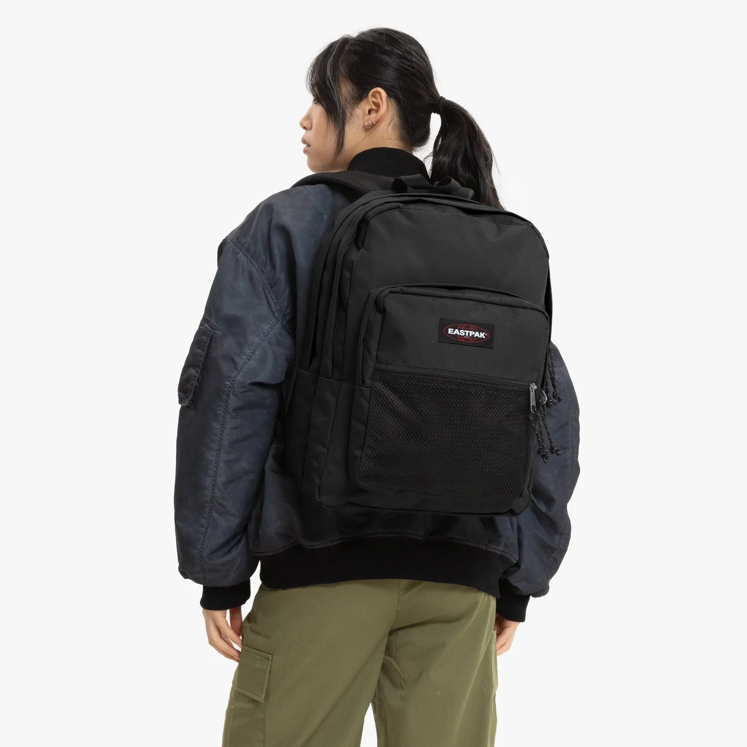 Eastpak Pinnacle rugzak zwart large waterafstotend