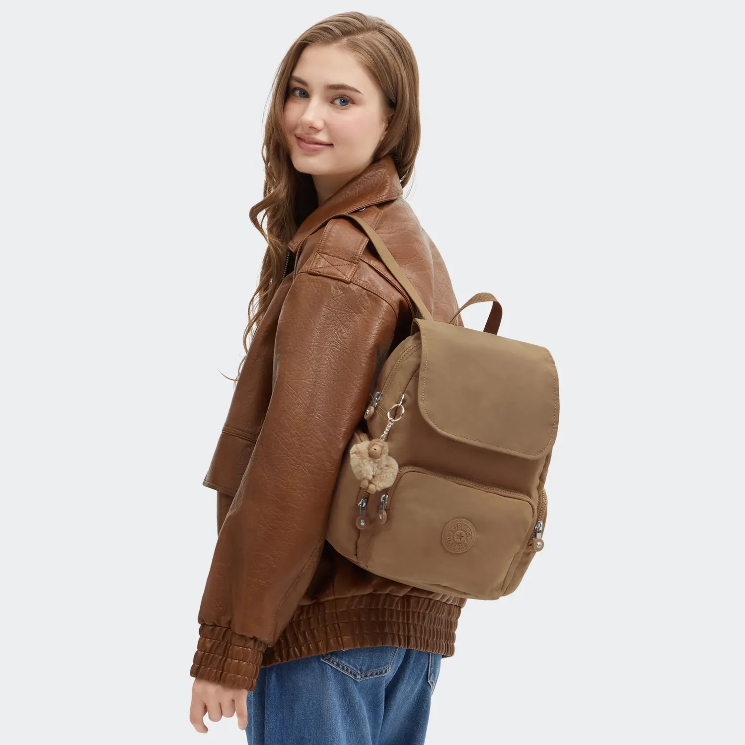 Kipling City Zip S rugzak Klein Early Tan met sleutelkoord