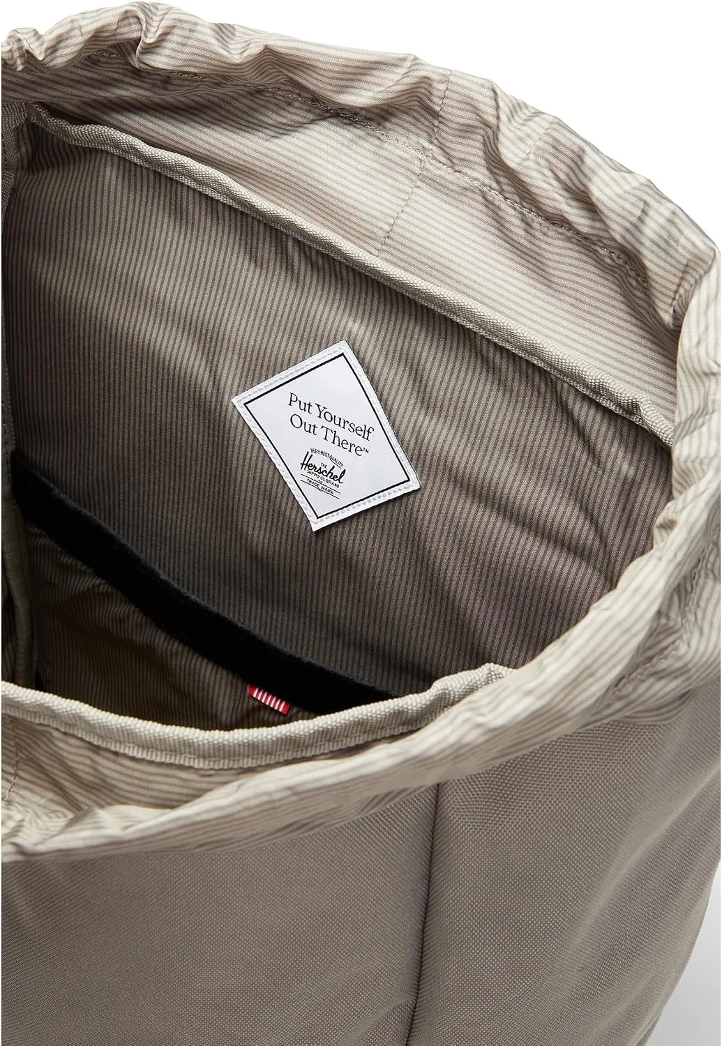 Herschel Little America rugzak 30L zwart bergtop