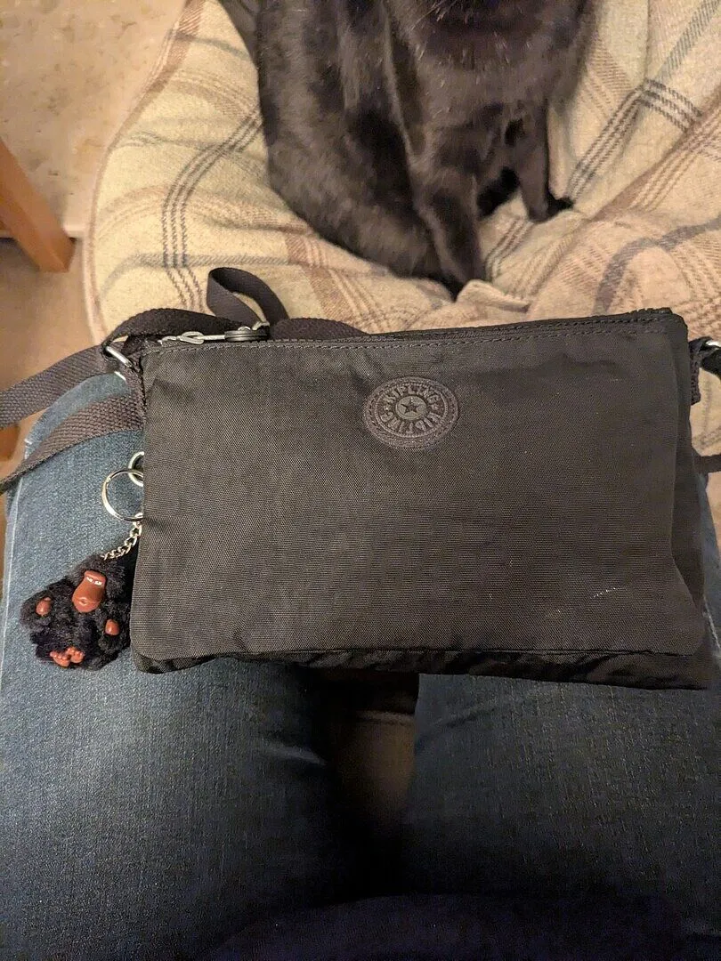 Kipling Mikaela schoudertas Cherry Tonal klein