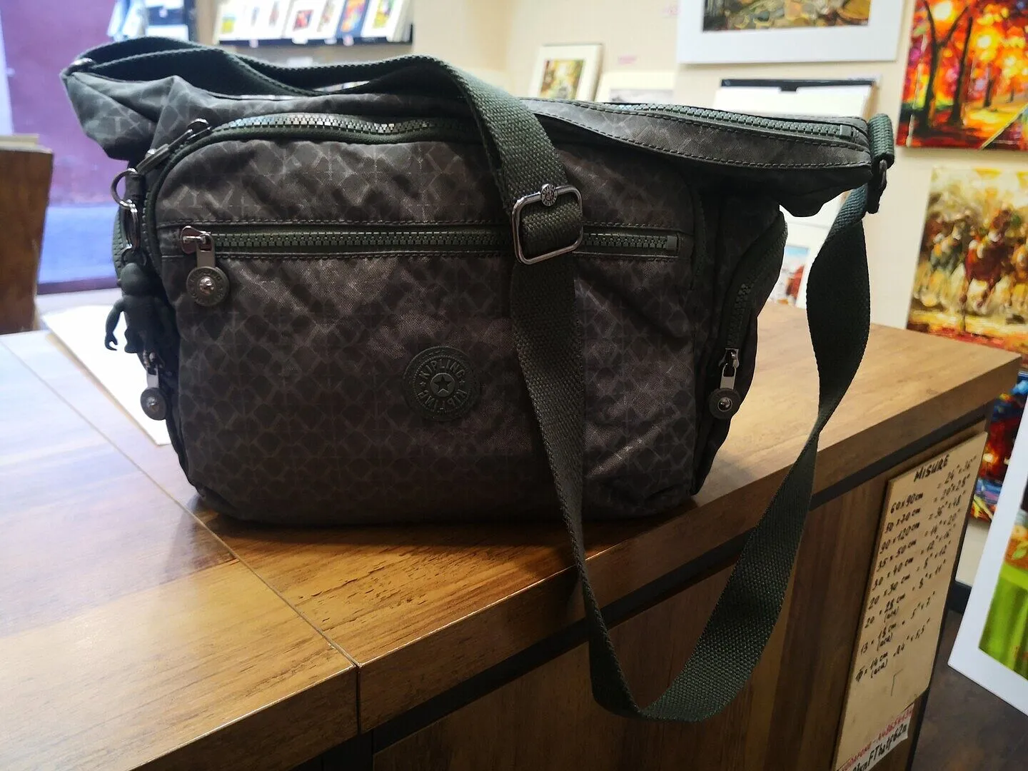 Kipling Gabbie schoudertas Medium Signature Emb ruim