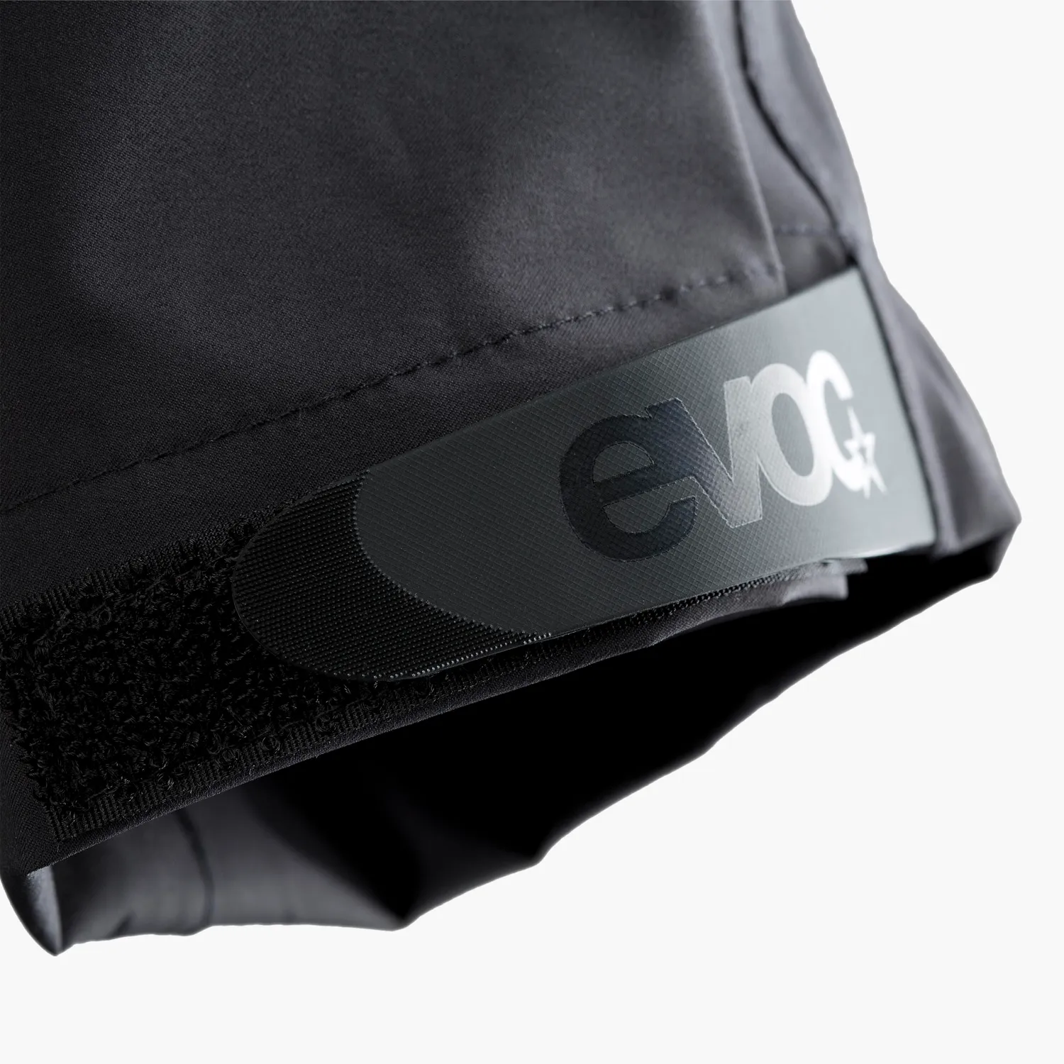Evoc Shield Jacket regenjas black winddicht