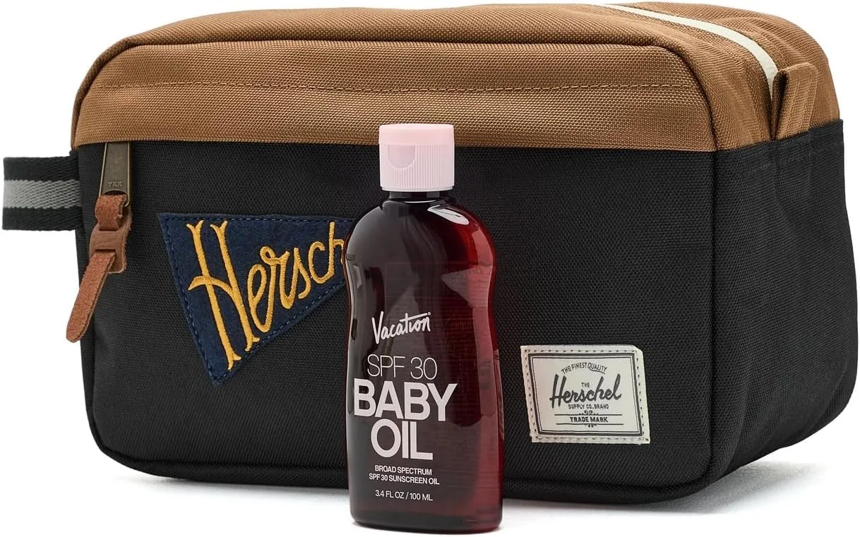 Herschel Supply Chapter Travel Kit toilettas patches black
