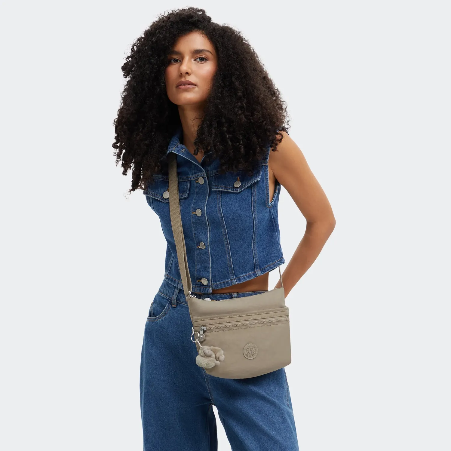 Kipling Arto S schoudertas Soft Taupe klein – neutraal