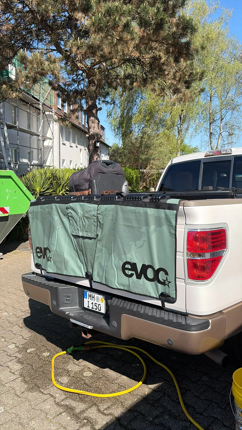 Evoc Tailgate Pad pick-up pad stone M/L stevig