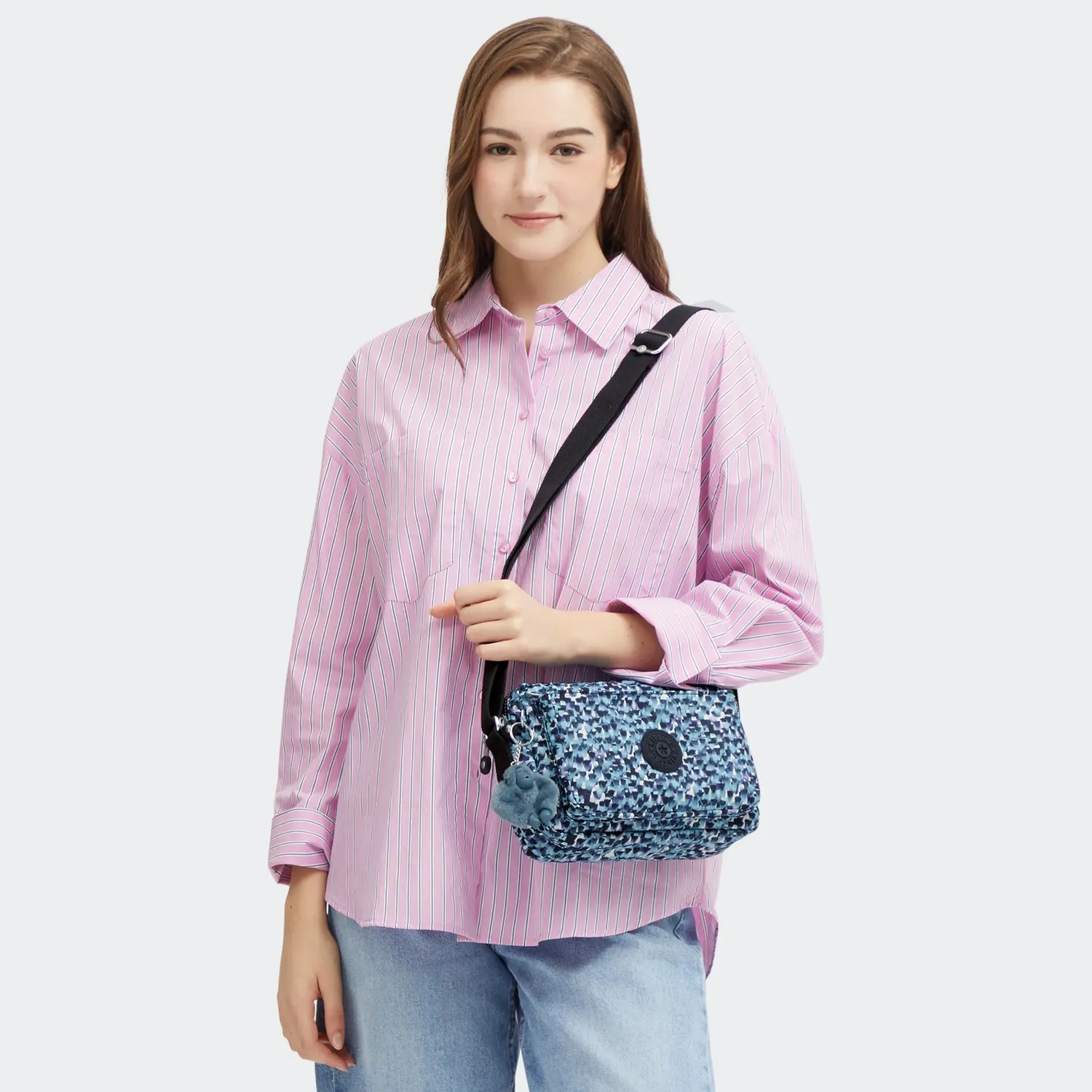 Kipling Abanu M schoudertas Medium Rainy Feathers lichtgewicht