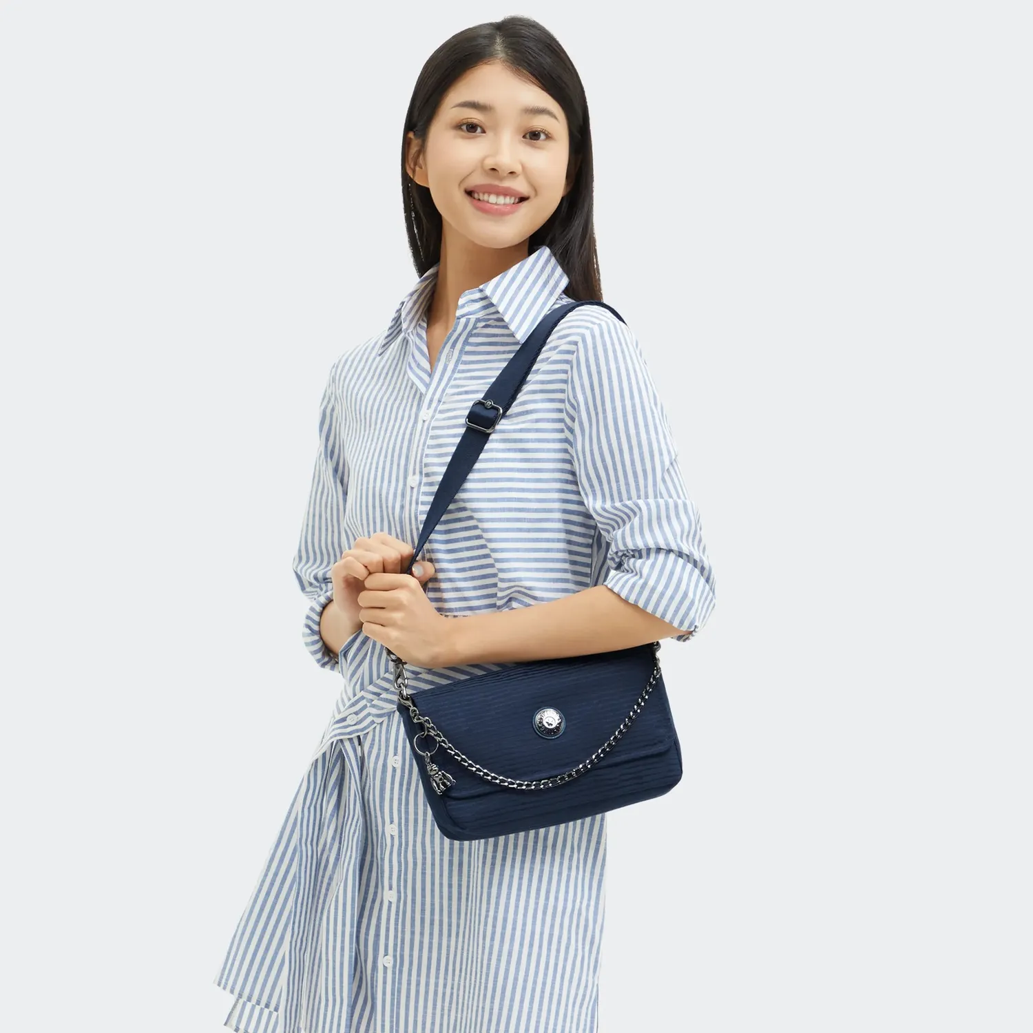 Kipling Aras Up schoudertas Night Ocean Jacquard klein kettingriem