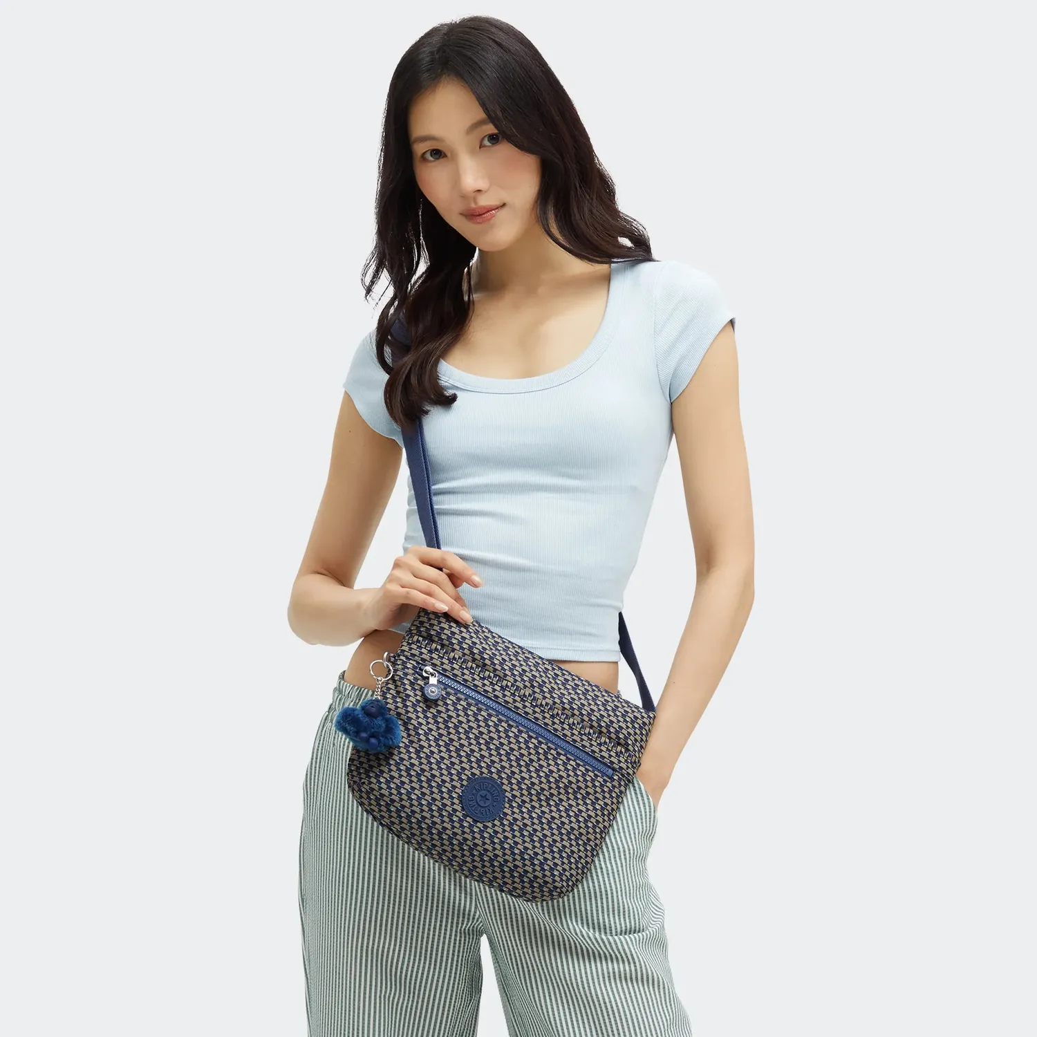Kipling Arto crossbody tas Blue on Wire Medium waterafstotend
