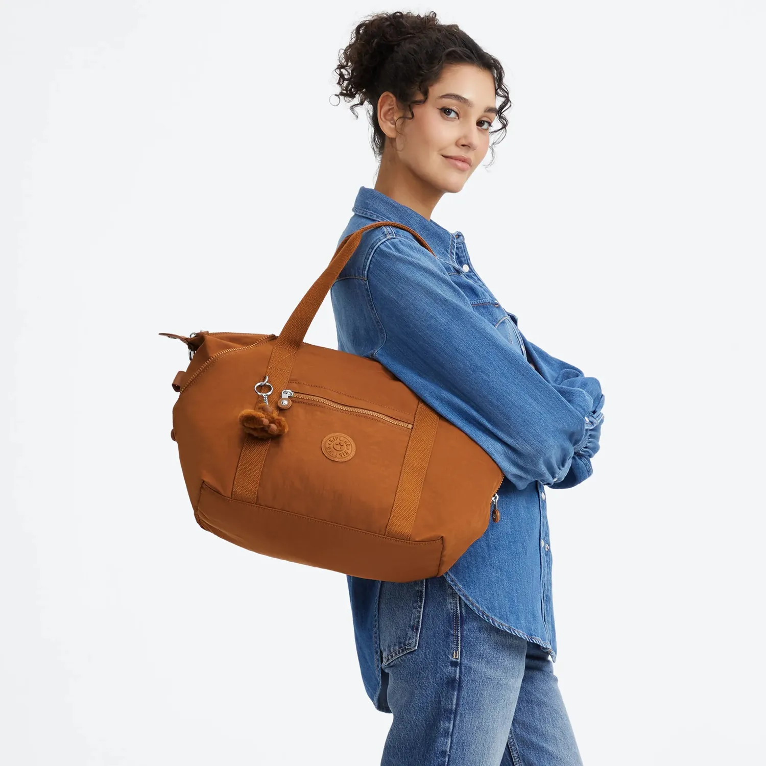 Kipling Art schoudertas Medium Stylish Mokka handig