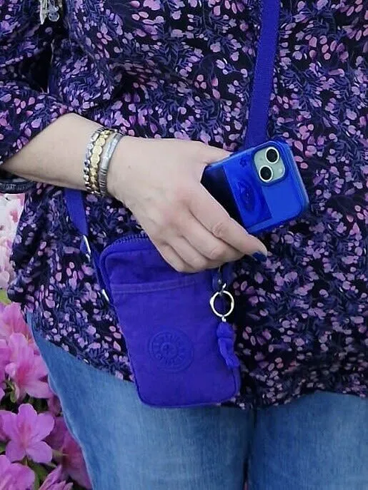 Kipling Tally telefoontas Klein Echo Embossed waterafstotend