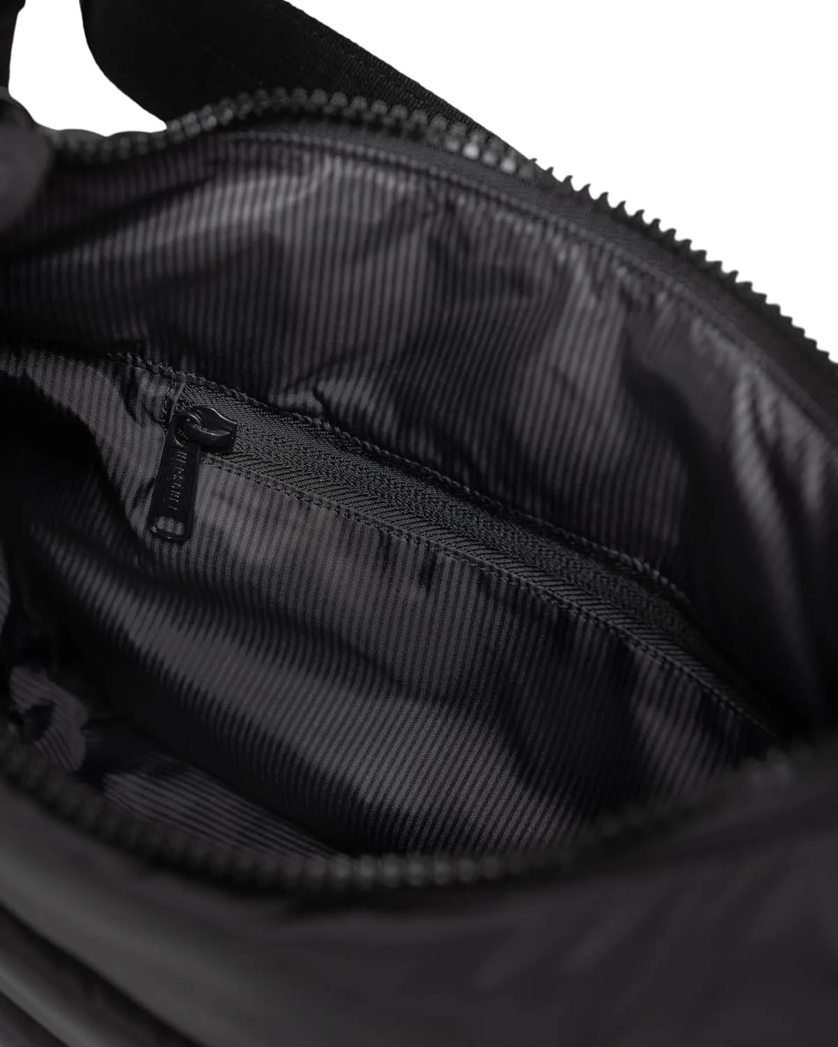 Herschel Yara Shoulder Bag schoudertas Zwart