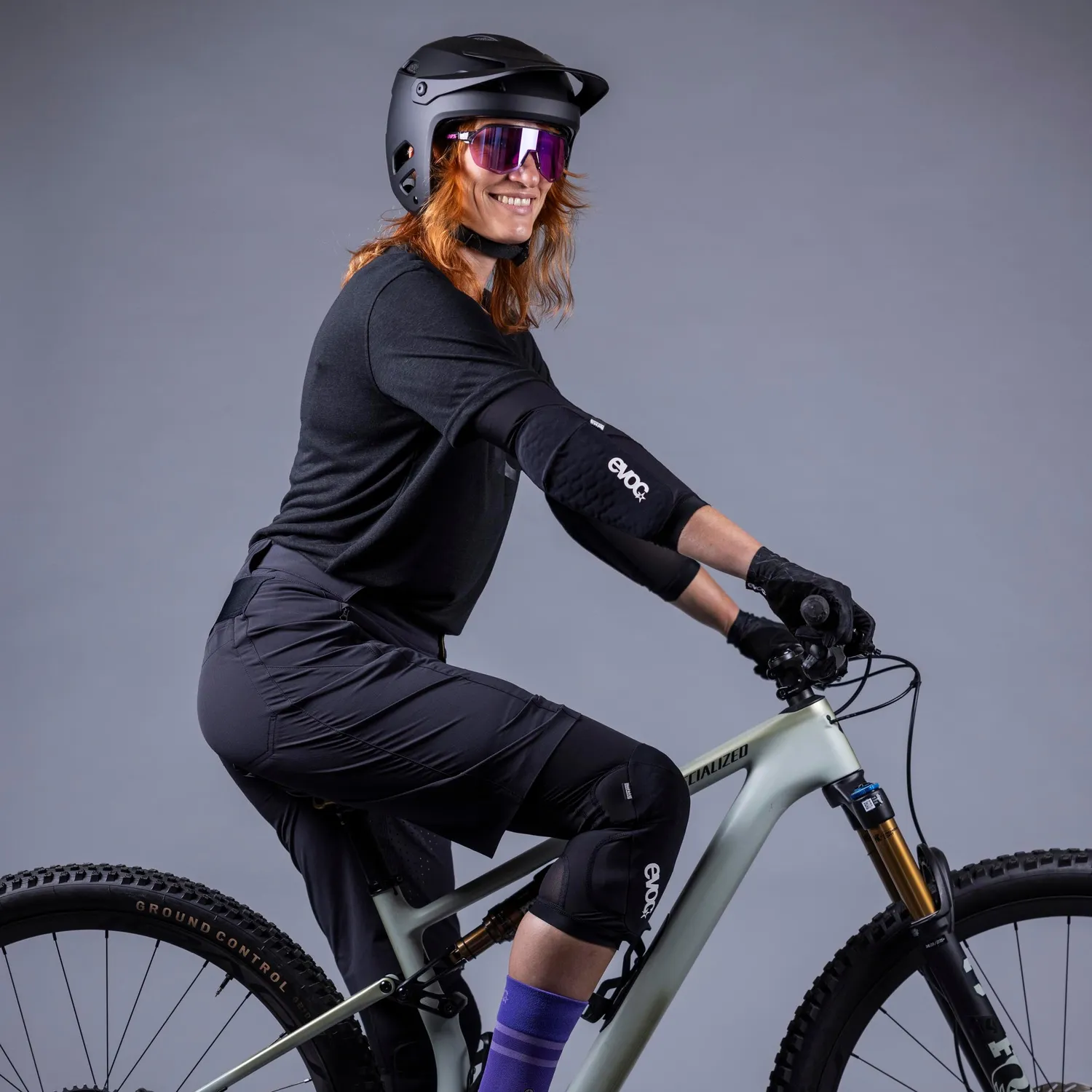 Evoc Knee Protector LS Flex Lite kniebeschermer zwart