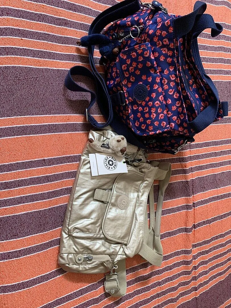Kipling Felix L U schoudertas Klein Black Tonal ritsvakken
