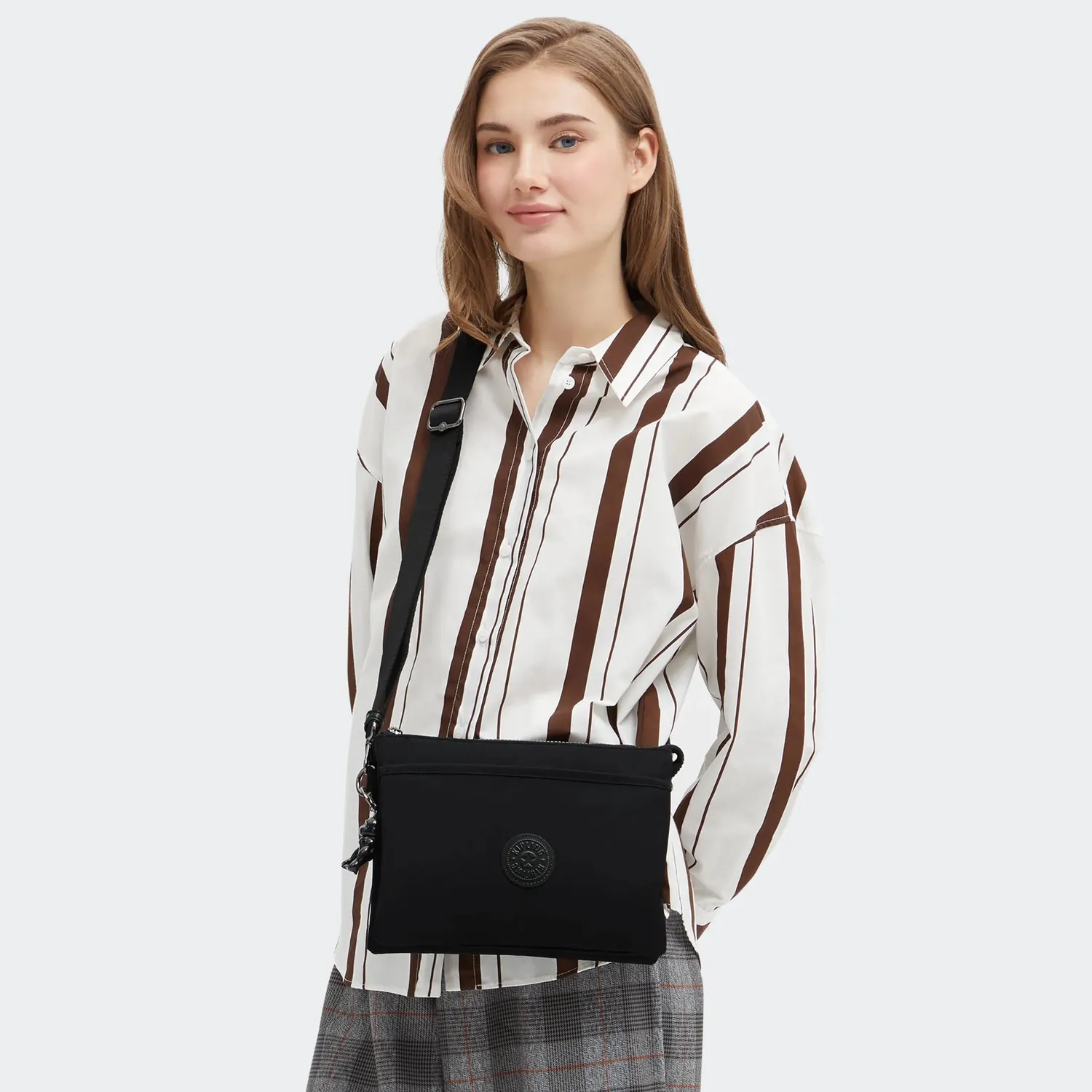 Kipling Riri L crossbody Infinite Black medium lichtgewicht